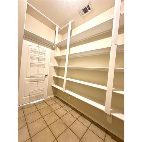 Building Photo - 8649 Star Thistle Dr