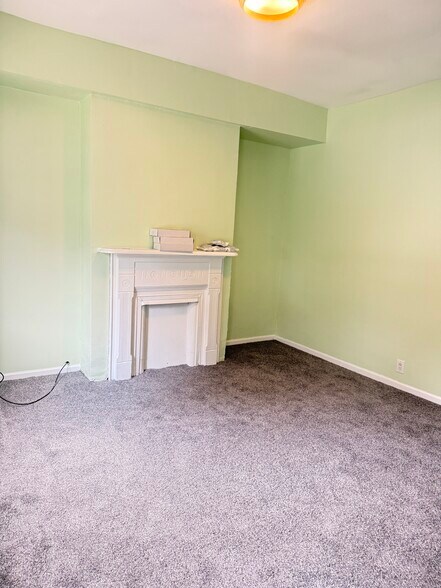 Building Photo - 5220 Holmes St