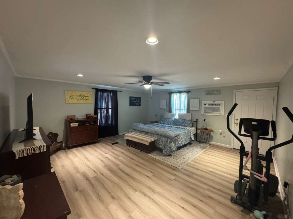 Building Photo - 113 Briggs St