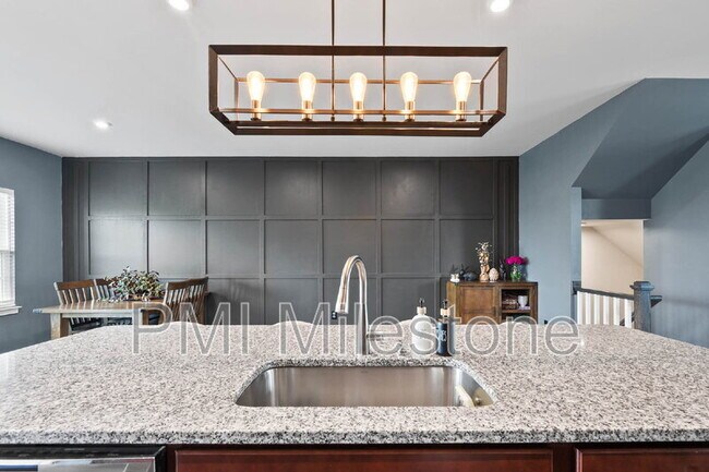 Building Photo - 367 Ontario Dr