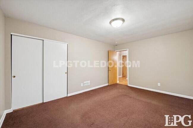 Building Photo - 4424 Westway St