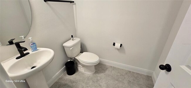 Building Photo - 18410 Blue Heron Cir