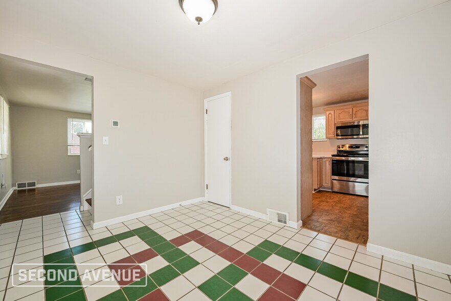 Building Photo - 320 Marbury Dr