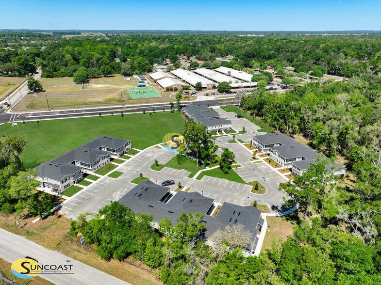 Building Photo - 3821 SW 43rd Ct