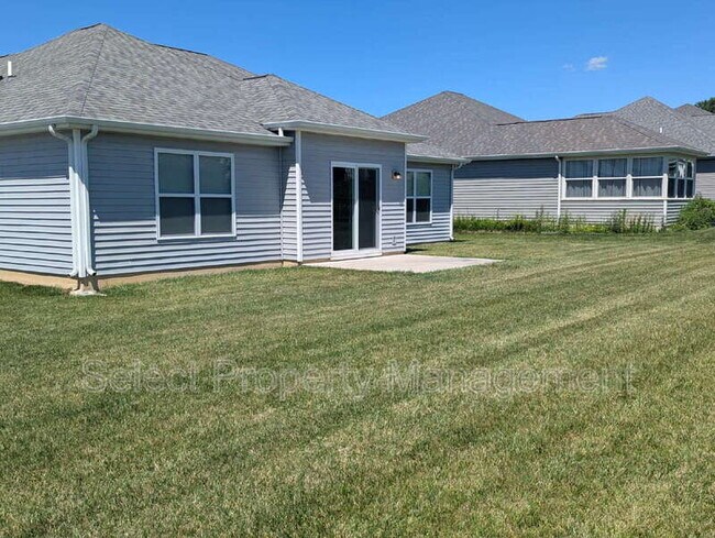 Building Photo - 1408 Sacred Oak Ct