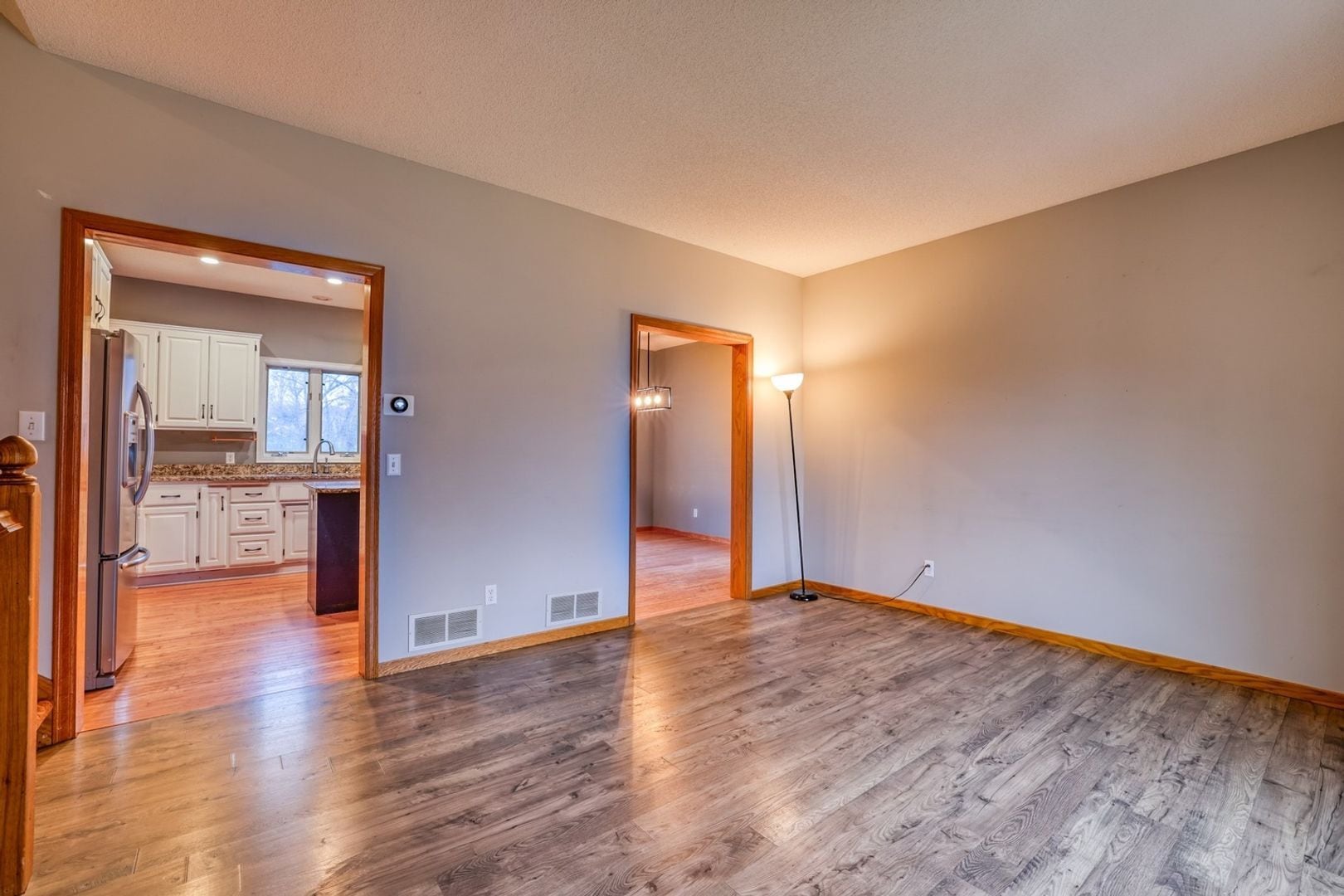 Building Photo - 7123 Yorktown Ln N