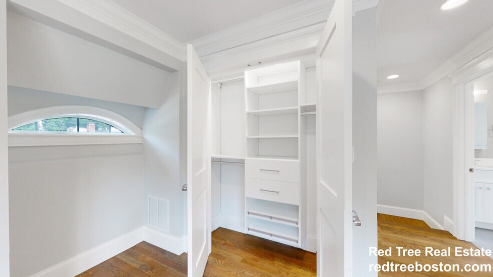 Building Photo - 101 Sumner Rd