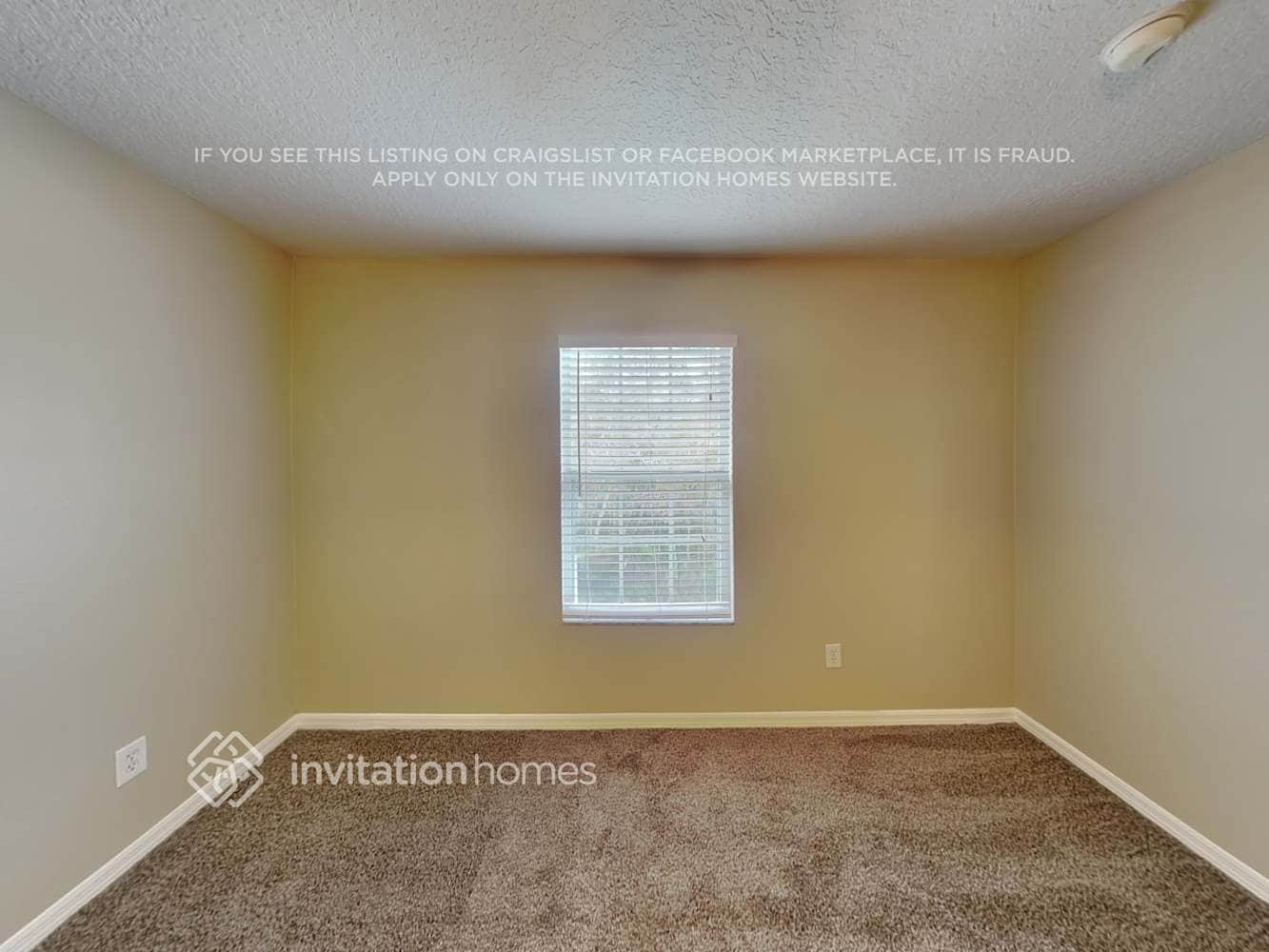 Building Photo - 9730 Moss Rose Way