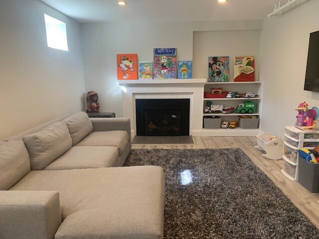 Basement/playroom - 38 Tennyson Rd