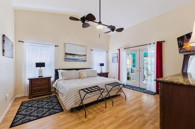 Building Photo - 2310 SW 53rd St