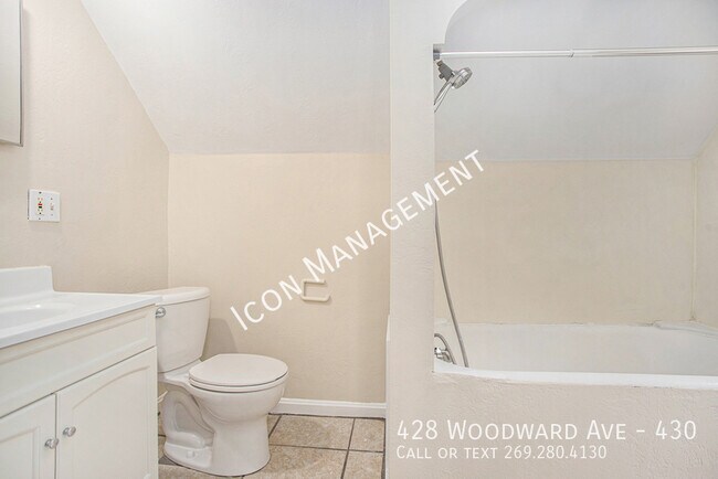 Building Photo - 428 Woodward Ave