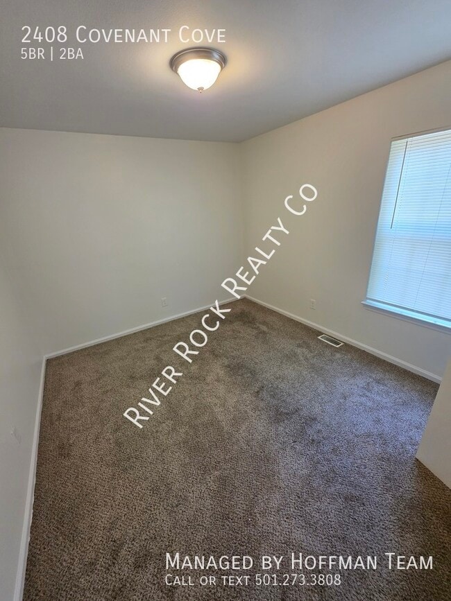 Building Photo - 2408 Covenant CV