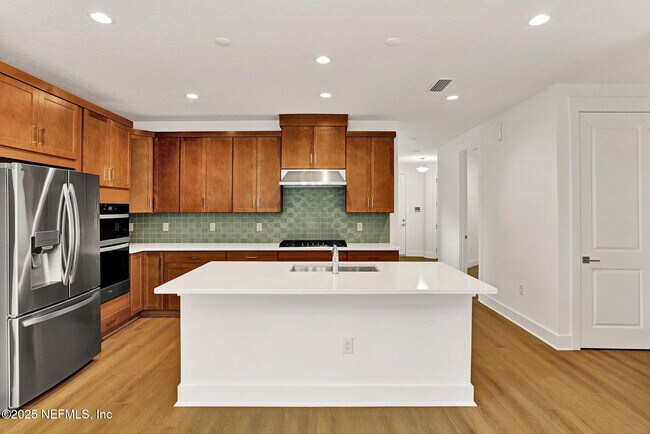 Building Photo - 119 LATHAM Dr