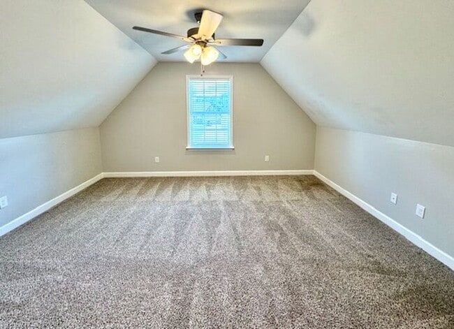 Building Photo - Now Leasing a 4-Bedroom 3 Bath Home in Byh...