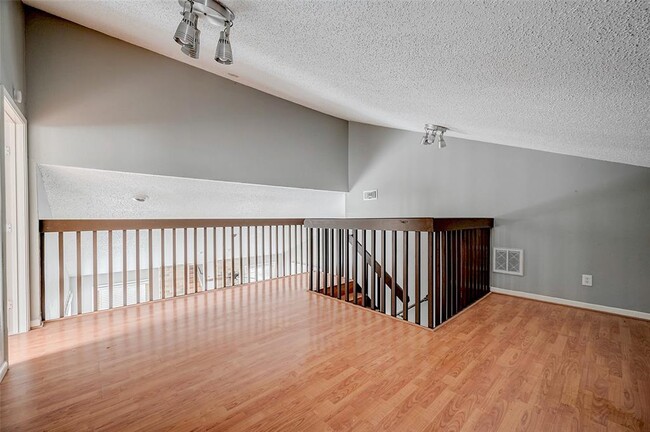Building Photo - 13850 Walnut Hollow Ln