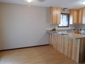 Building Photo - 511 Madison St