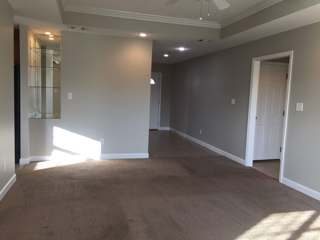 Building Photo - Charming 3BR/2BA Home with Open Split Floor Plan in Druid Oaks