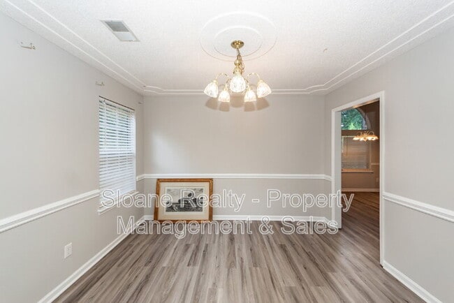 Building Photo - 458 Planters Trace Dr