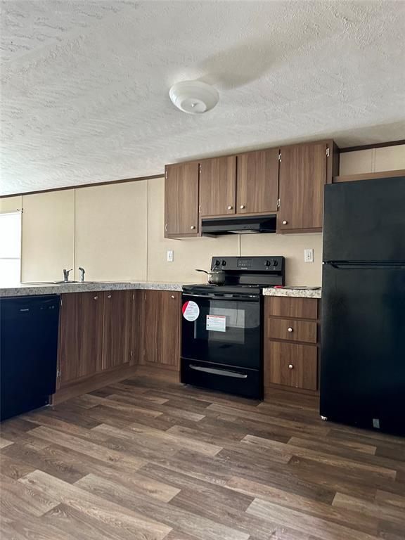 Building Photo - 104 Shoshoni Dr