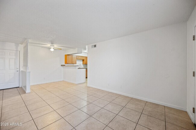 Building Photo - 642 S Morris