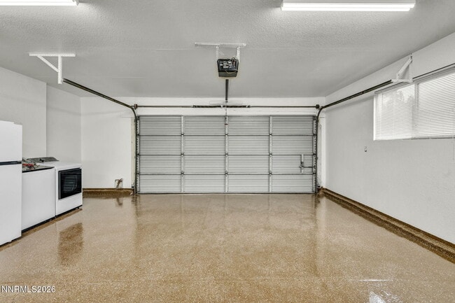 Building Photo - 13745 Kewanna Trail