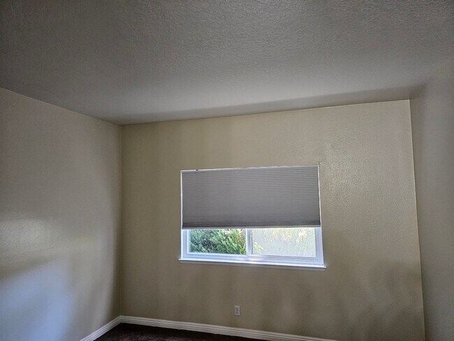 Building Photo - 27640 Susan Beth Way