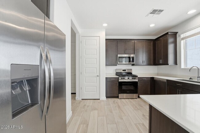 Building Photo - 8336 E Peterson Ave