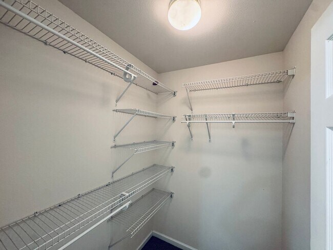 Building Photo - Wards Ferry Rd Townhome