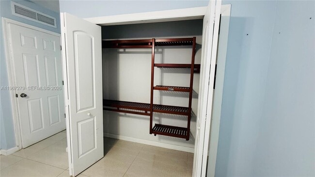 Building Photo - 2318 Washington St