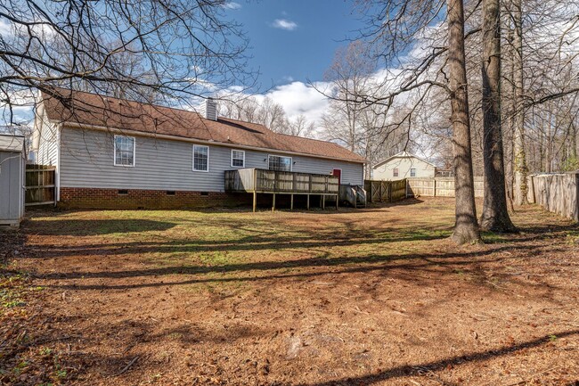 Building Photo - SW Large Updated Home, Bonus Room, FP, Fro...