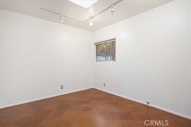 Building Photo - 3946 Alta Mesa Dr