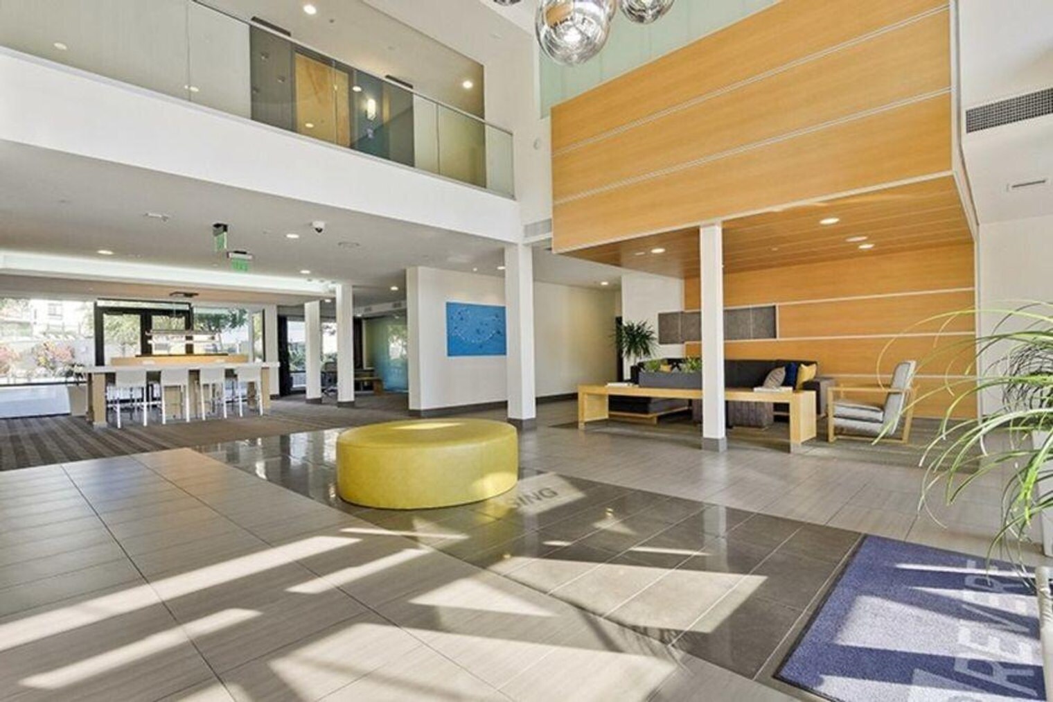 Building Photo - 1725 S Bascom Ave