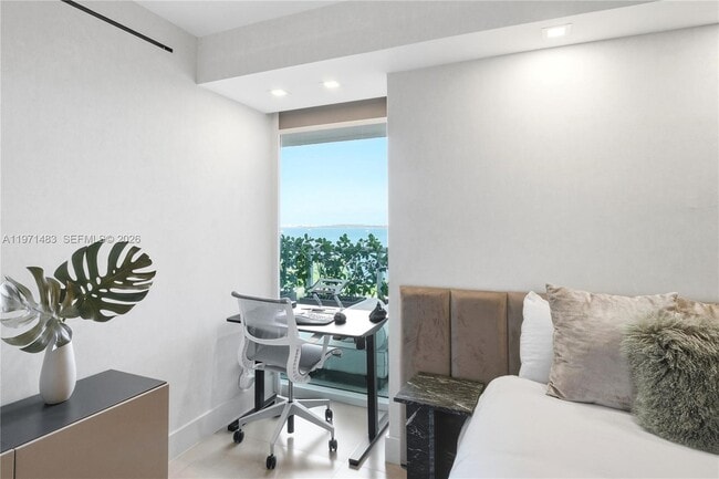 Building Photo - 2127 Brickell Ave