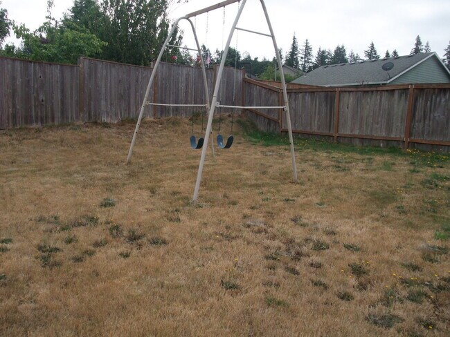 Building Photo - North Albany /  3 bed 2 Bath - Family Room...