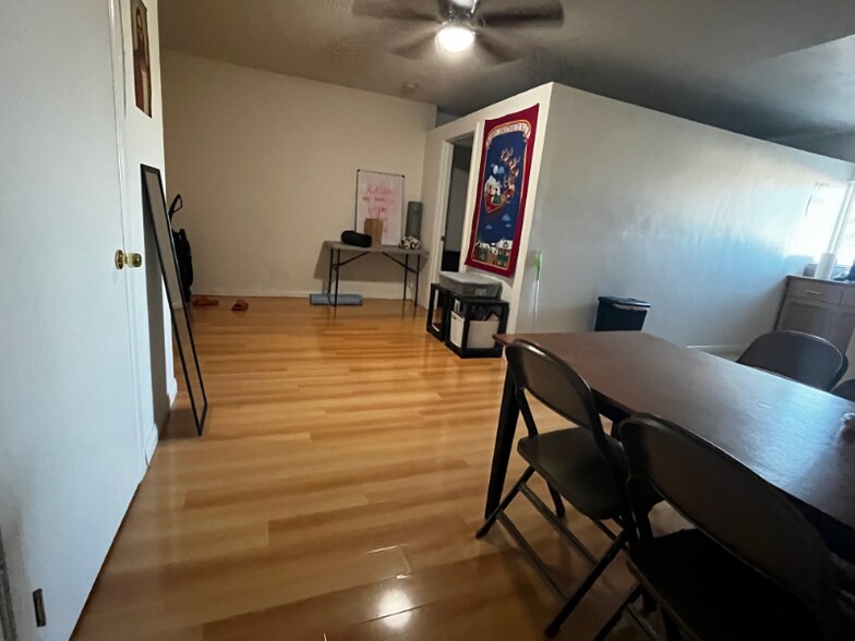 Building Photo - 4747 S Centinela Ave
