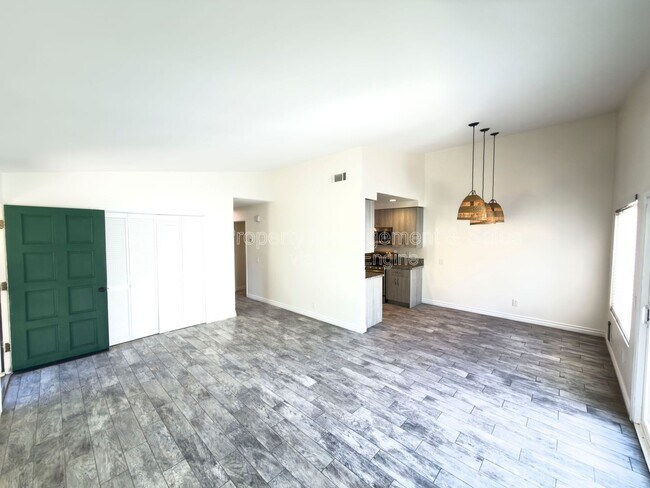 Building Photo - 3623 Harbor Crest Way
