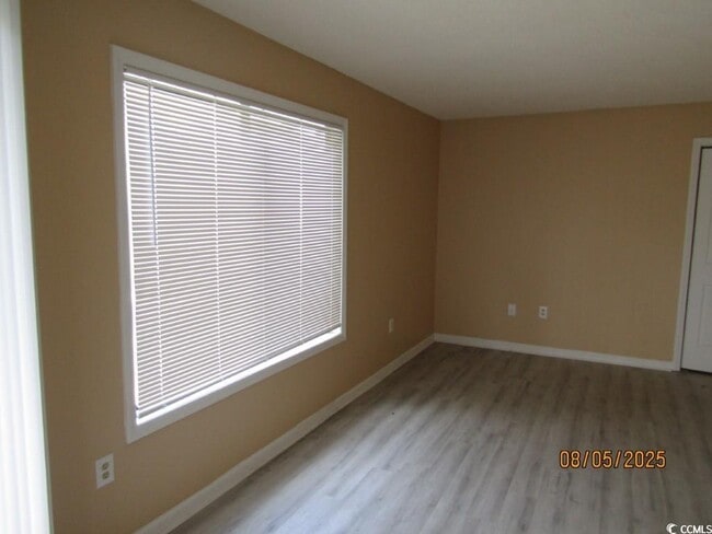 Building Photo - 4222 Pinehurst Cir