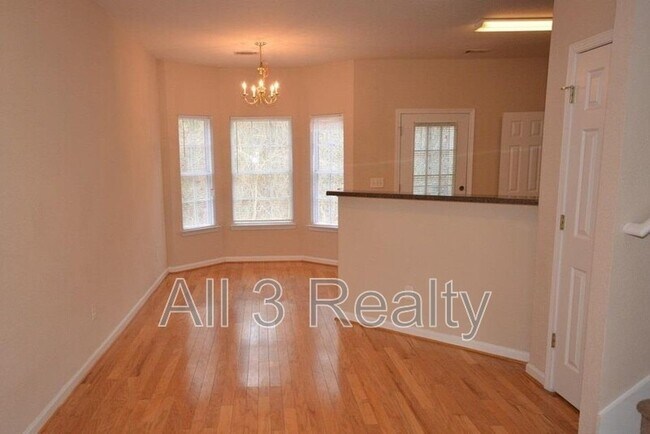 Building Photo - 142 Brookview Dr