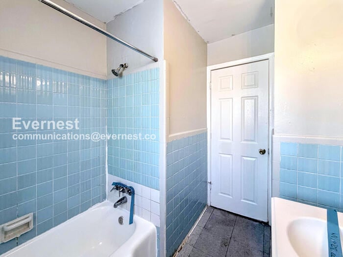 Building Photo - 18559 Mackay St