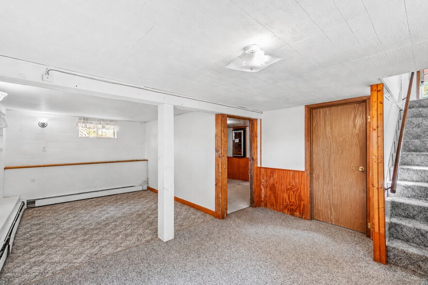 Building Photo - 23 Waterfront Ln