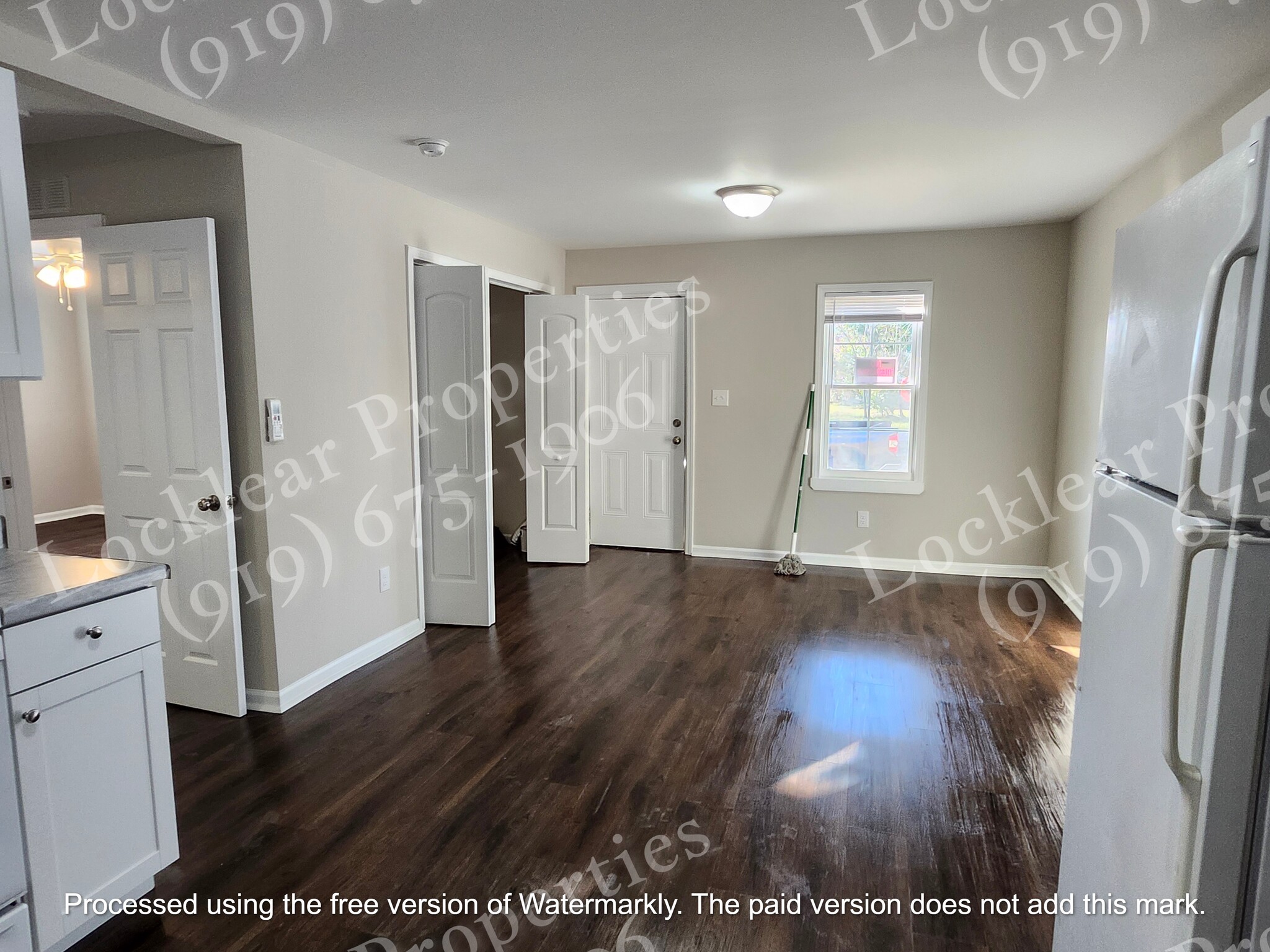 Living room - 610 Hugh St