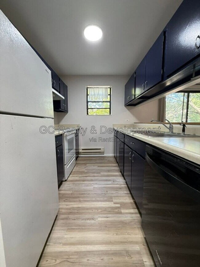 Building Photo - 1319 N Winslowe Dr