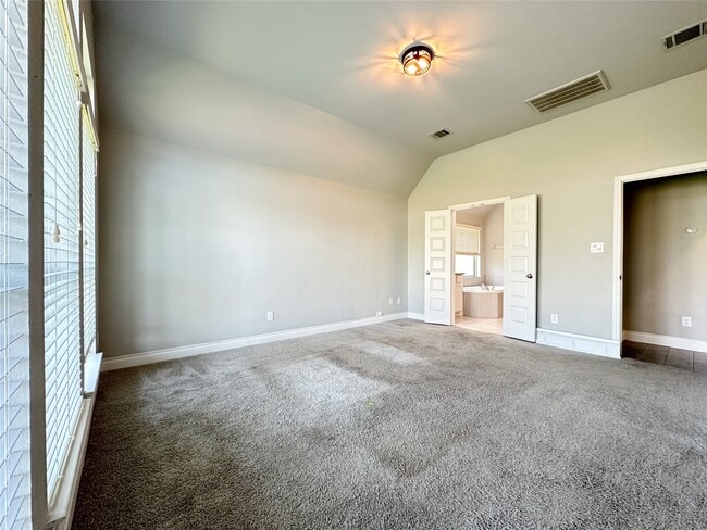 Building Photo - 15 Eden Hollow Ln