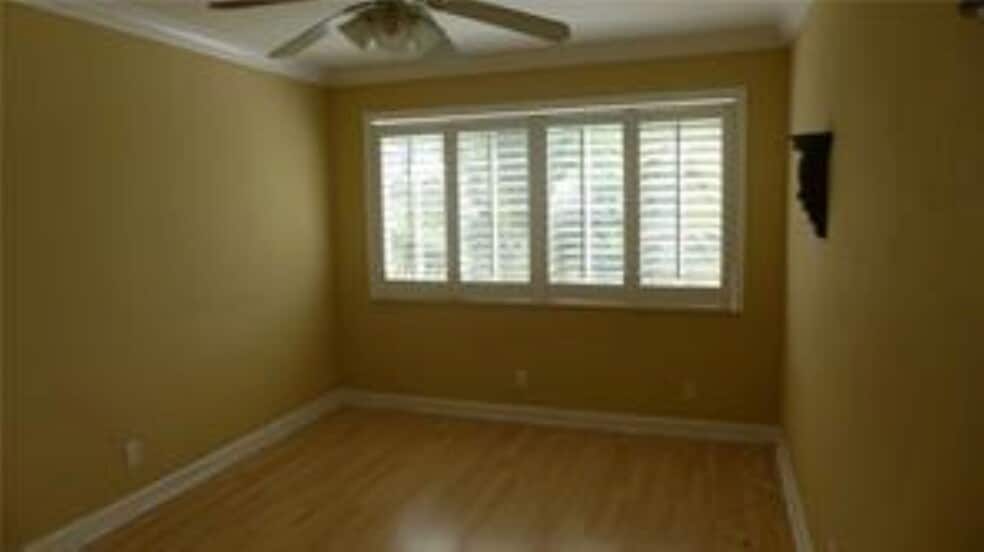 Building Photo - 1515 E Broward Blvd