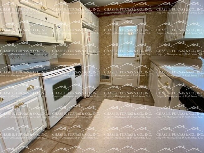 Building Photo - 339 Oak Grove Rd