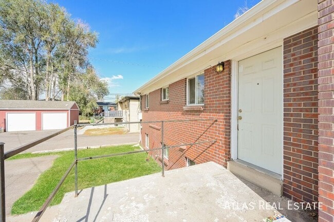 Building Photo - 7159 Stuart St