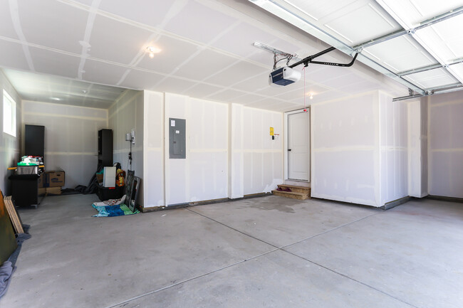 Garage (3 car plus Bonus Side Room (Lawn equipment) - 3453 Curlew Dr
