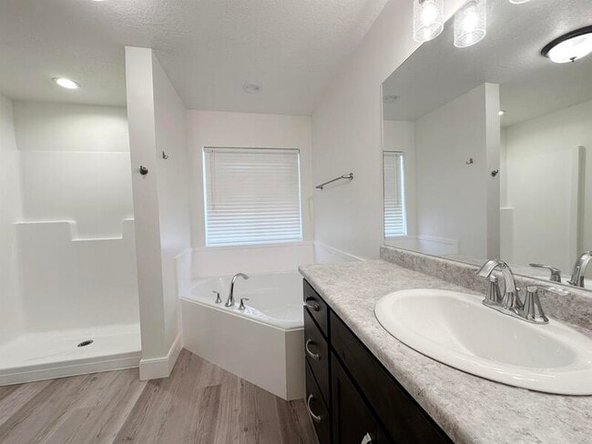 Building Photo - 250 W 1200 S