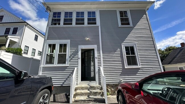 Primary Photo - 62 Cottage St