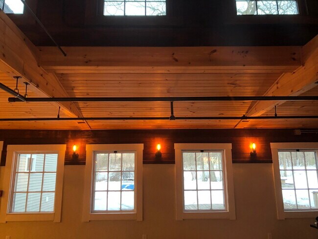 Building Photo - 13 Tavern Wy